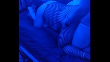 تشغيل زوجة تحصل مارس الجنس اسلوب هزلي في bodystocking من قبل رجل آخر