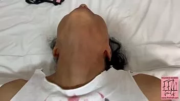 تشغيل يساعد ربيب زوجة أبيه في اختيار سراويل داخلية من الأفضل ارتدائها إلى صالة الألعاب الرياضية. اطلب فيلم خيالي خاص بك
