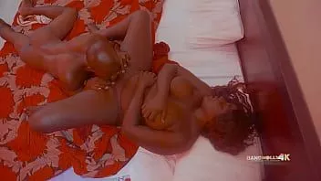 Putar Bangnolly africa - bawa aku ke surga, dia menyuruhnya menidurinya dengan kasar
