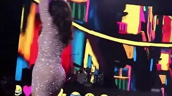 Afspelen Jacqueline fernandez hete kont (probeer niet klaar te komen)