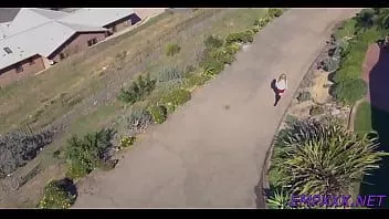 play Tasty latina moka mora y hijo de puta en este vídeo