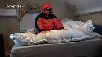 Redare Parka de marmotă cu cocoașă pe consola de mătase cu final de ejaculare