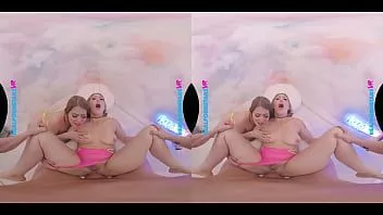 تشغيل نجوم البورنو الحقيقية الواقع الافتراضي - إليكترا راين وفيرونيكا ويستون لديهما بعض الفتيات على فتاة العمل قبل أن تضاجعك !!