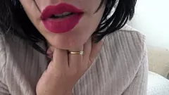 play MILF égyptien avec de gros seins devient sale en arabe