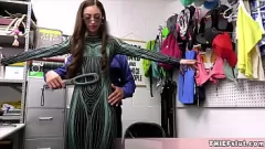 play Petite Cosplay Thief é punido com uma foda dura - pornô de realidade adolescente