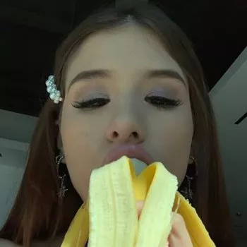 Porno Yıldızı Isabell Moon