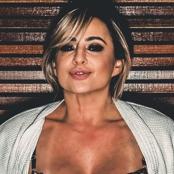 পর্নস্টার Cassiana Costa