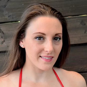 अभिनेता Melanie Hicks