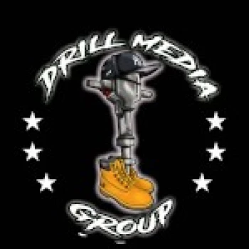 Porno Yıldızı Devin Drills